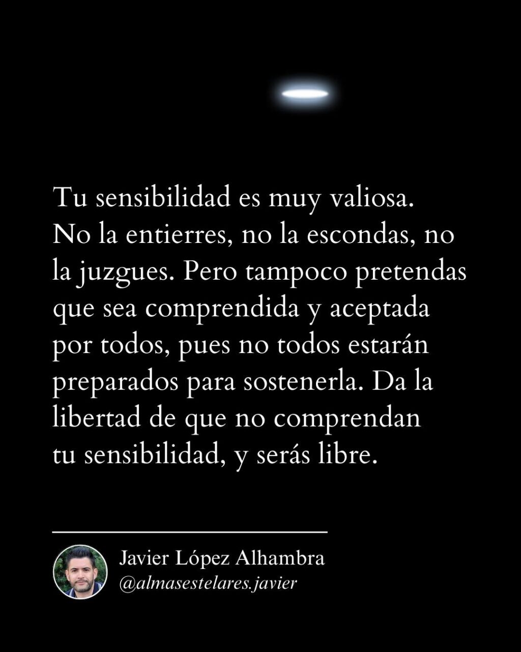 Instagram post from almasestelares.javier. This post is in position 1.